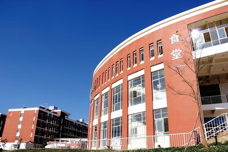 云南大學滇池學院——校園風光