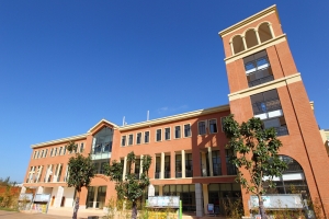 美麗云南大學