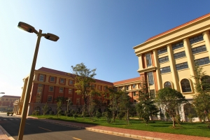 美麗云南大學