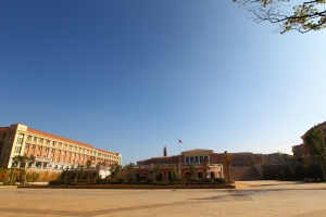 美麗云南大學