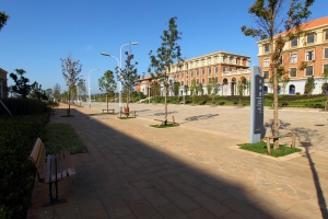 美麗云南大學